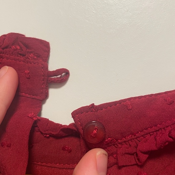 ENTRO Red Textured Blouse - Picture 5 of 7